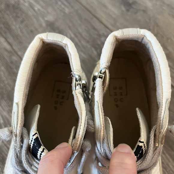 ShuShop Rooney - Bone Snake High Top Sneakers - Picture 13 of 15